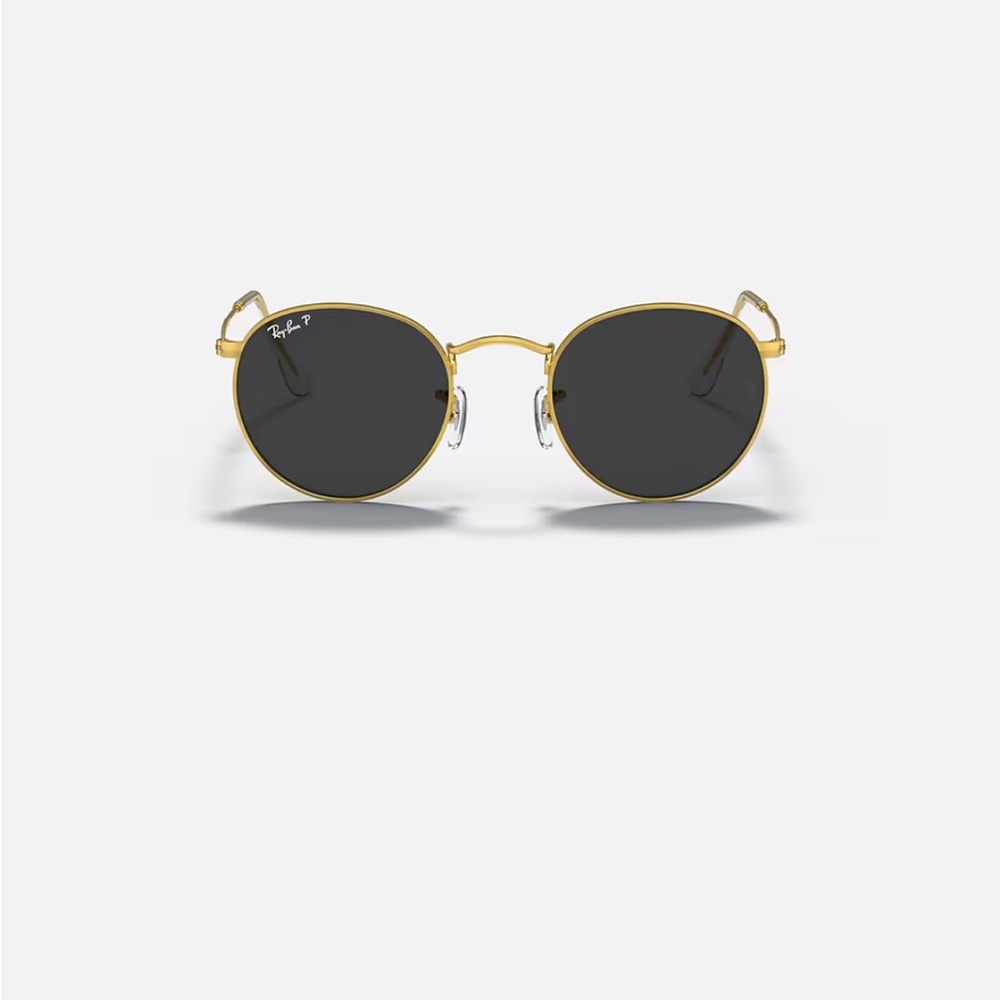 Ray Ban ROUND METAL

FRAME
Polished Gold
LENSES
Black